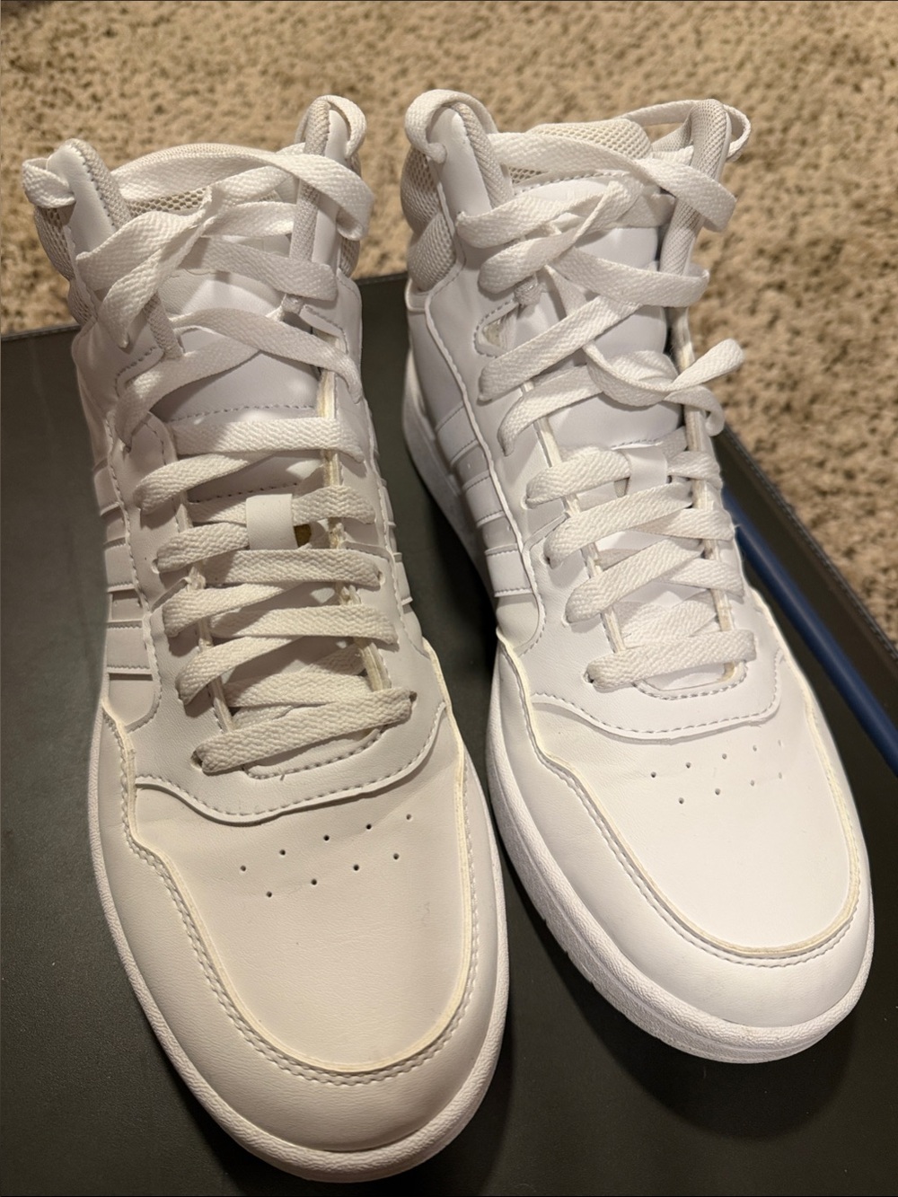 adidas Men's mid Top Athletic Sneakers - White US size 8